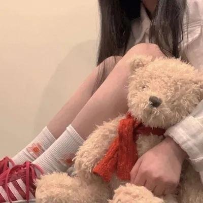 尼维尔内来的美女